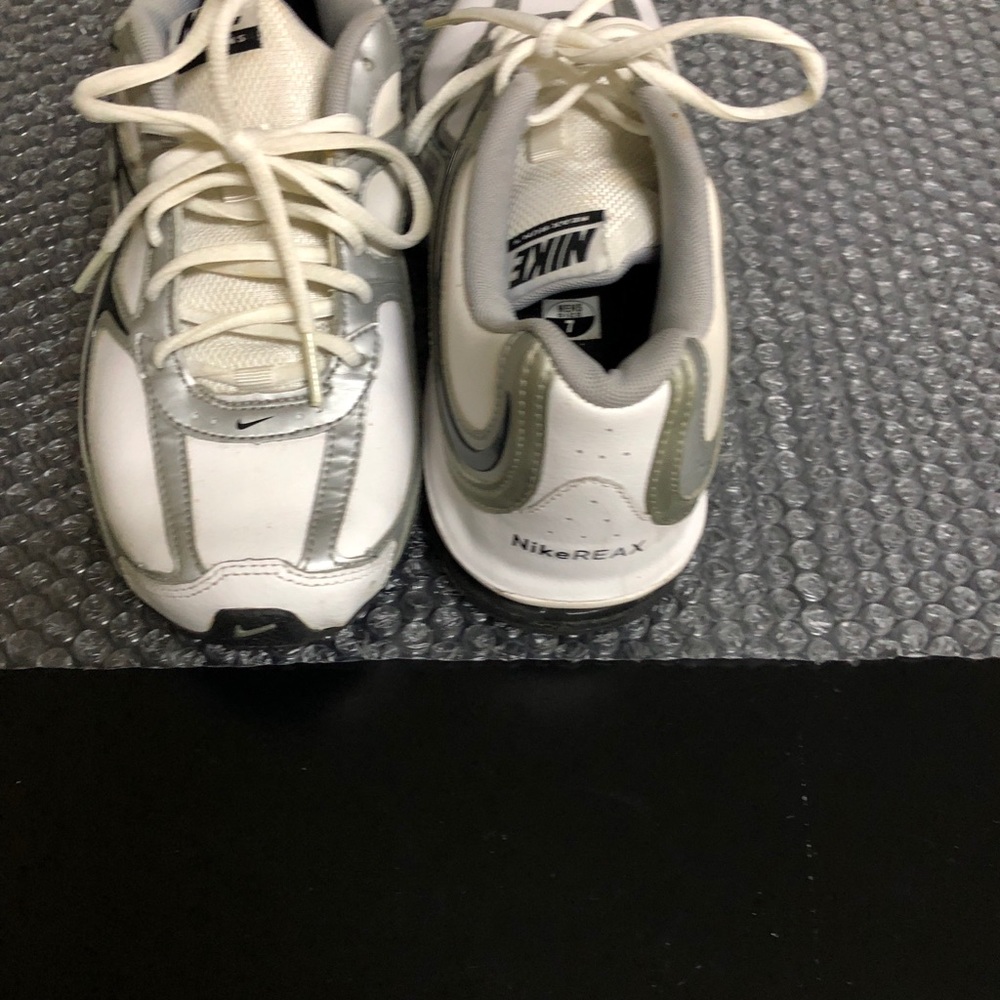Shoes - Picture 5 of 5
